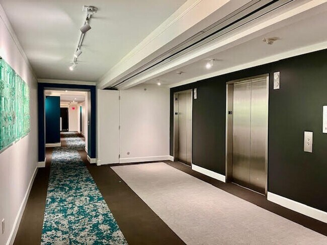 Building Photo - Perfect Blend of Elegance & Comfort at the...