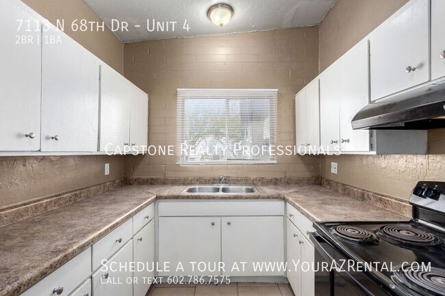 Primary Photo - 7113 N 68th Dr