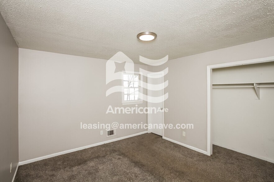 Building Photo - 148 Minehead Rd