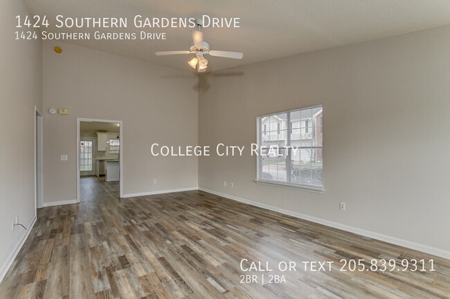 Building Photo - 1424 Southern Gardens Dr
