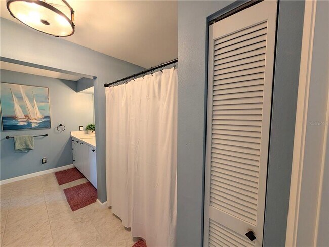 Building Photo - 2934 Gulf of Mexico Dr