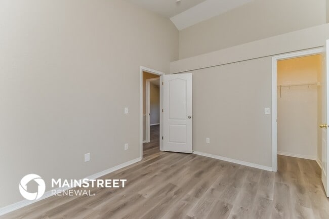 Building Photo - 7456 Prythania Park Dr