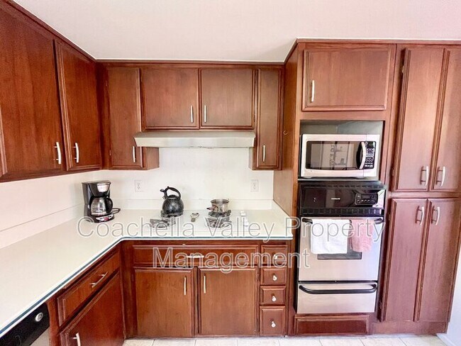 Building Photo - 3155 Ramon Rd