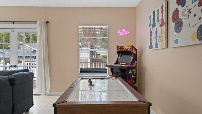 Building Photo - 307 W Haya St