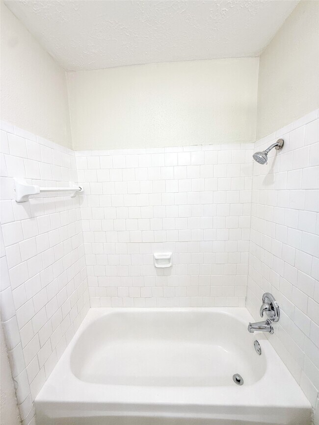 Building Photo - 4251 Rosegate Dr