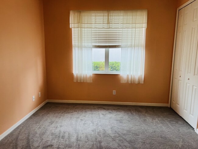 Building Photo - 5446 Sea Leopard St