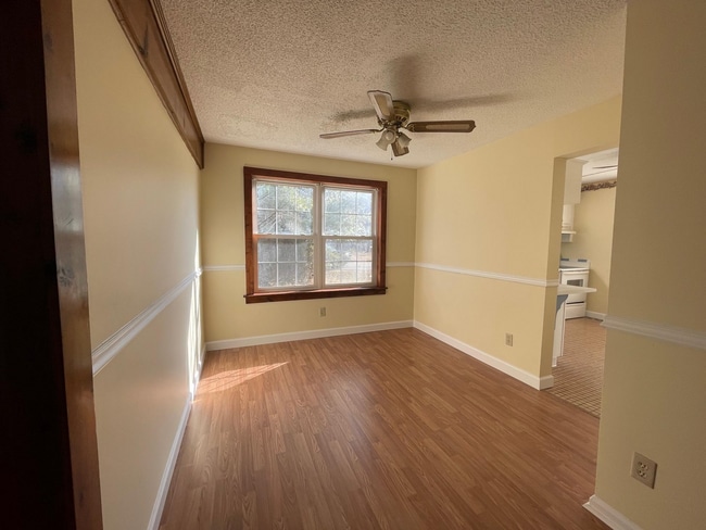 Building Photo - 45746 Military Ln
