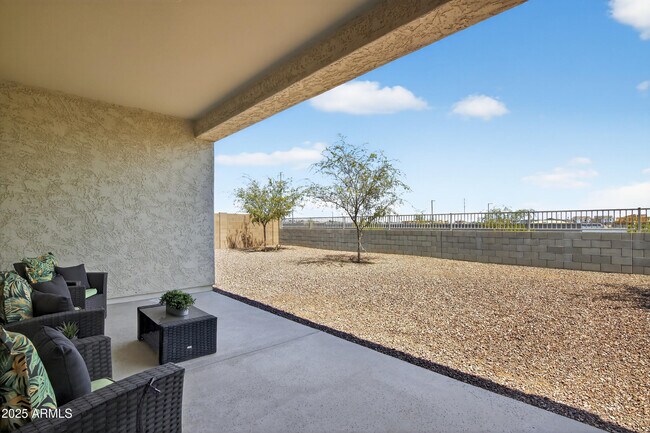 Building Photo - 3405 S 183rd Dr