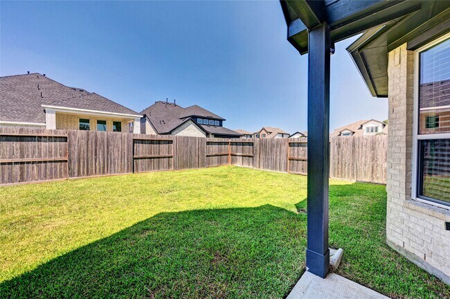 Building Photo - 10631 Hidden Rock Dr