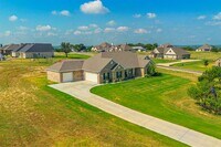 Building Photo - 105 Kathy Stephens Ave