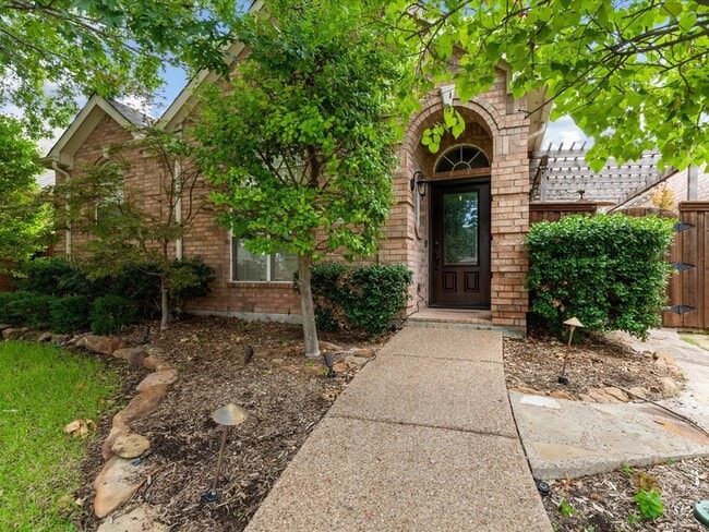 Building Photo - 8129 Springmoss Dr
