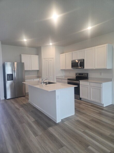 Building Photo - 1673 Garden Grove Ct