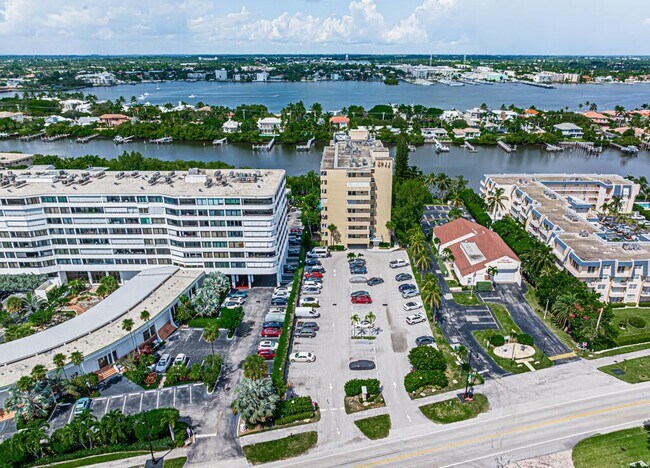 Building Photo - 3581 S Ocean Blvd