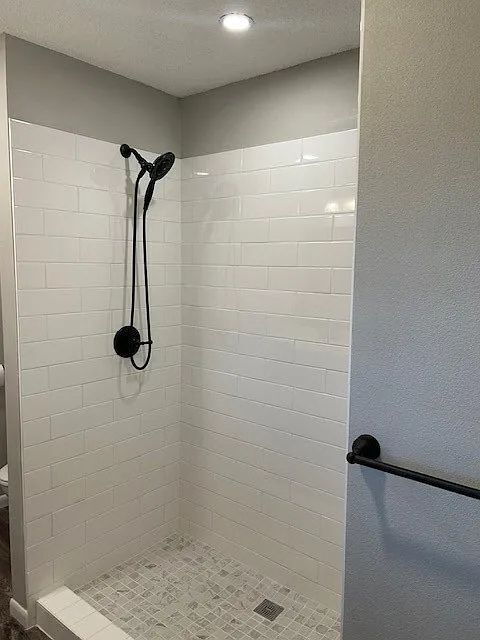 Building Photo - Charming 3-Bed, 2-Bath Oasis on West 6th Street - Spacious 2,685 Sq Ft Home in McGregor, TX!