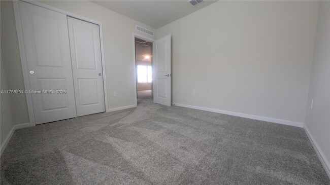 Building Photo - 2031 Alluring Ln