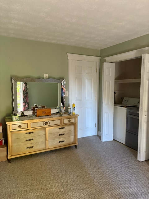 Master Bedroom - 526 East Ave