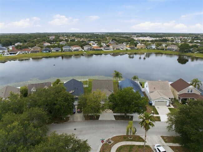 Building Photo - 10604 Lakeside Vista Dr