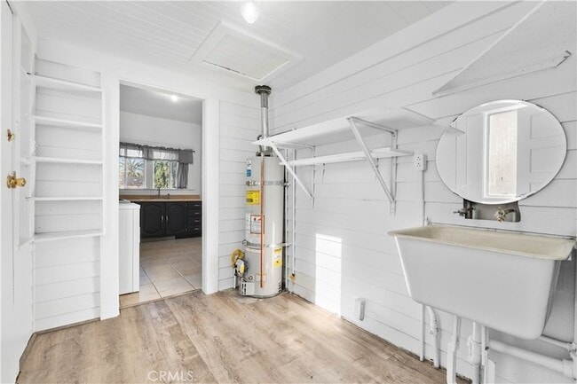 Building Photo - 1445 S Rebecca St