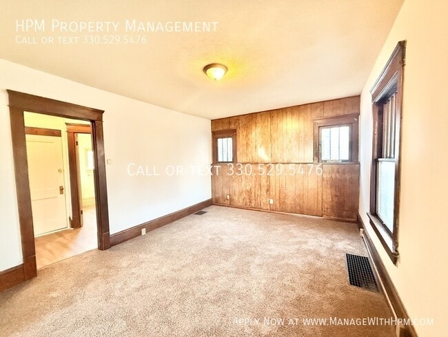 Building Photo - 2300 9th St SW