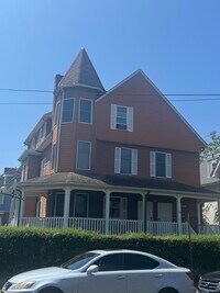 Building Photo - 51-53 Russ St