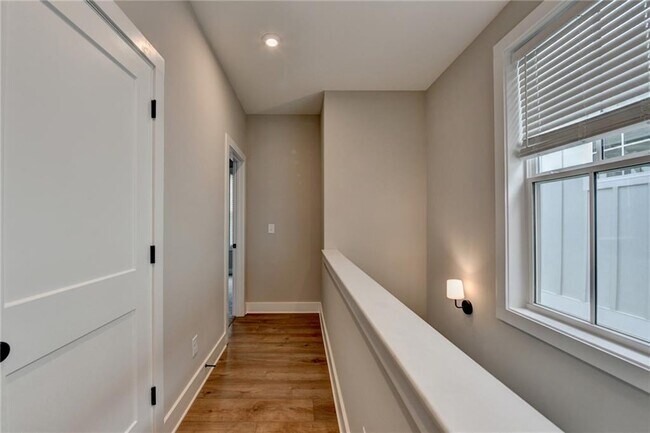 Building Photo - 106 Pinecone Pkwy