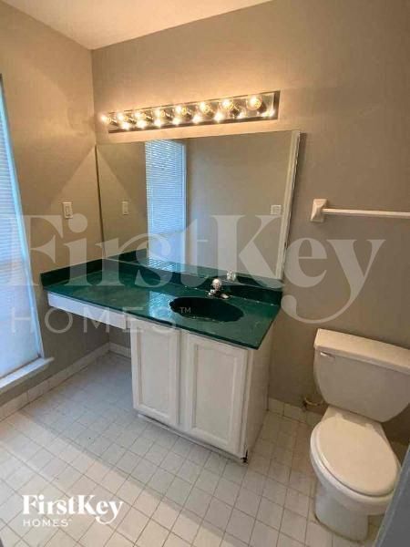 Building Photo - 4261 Kings Valley Cove E