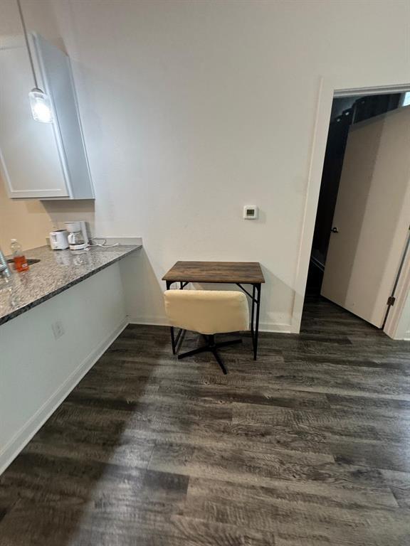 Building Photo - 680 Naumann Dr