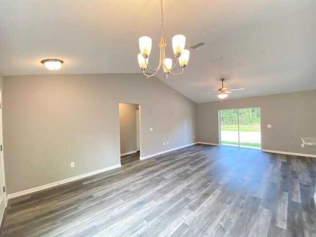 Building Photo - Beautiful  Home - 3/2/2 **WON"T LAST**