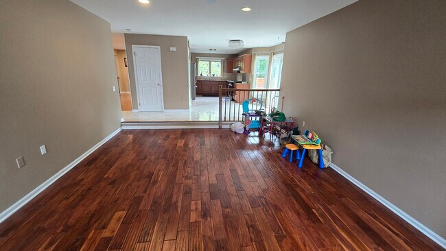 Building Photo - 1 Lenape Ln
