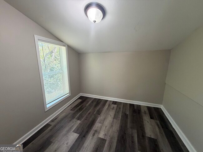 Building Photo - 759 Hog Mountain Rd