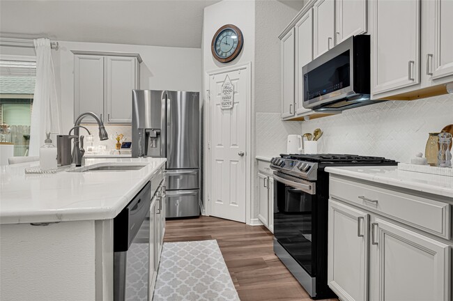 Building Photo - 5522 Little Creek Ct