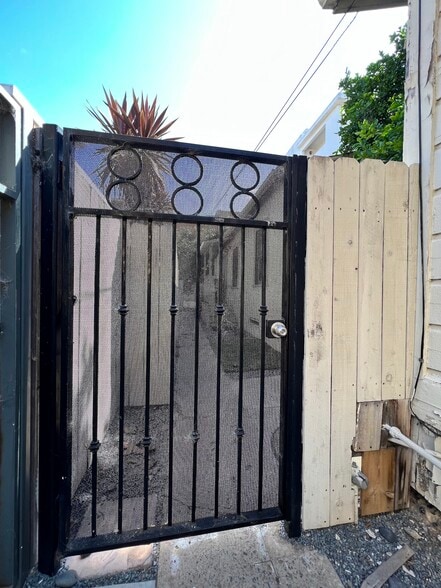 Building Photo - 1750 National Ave