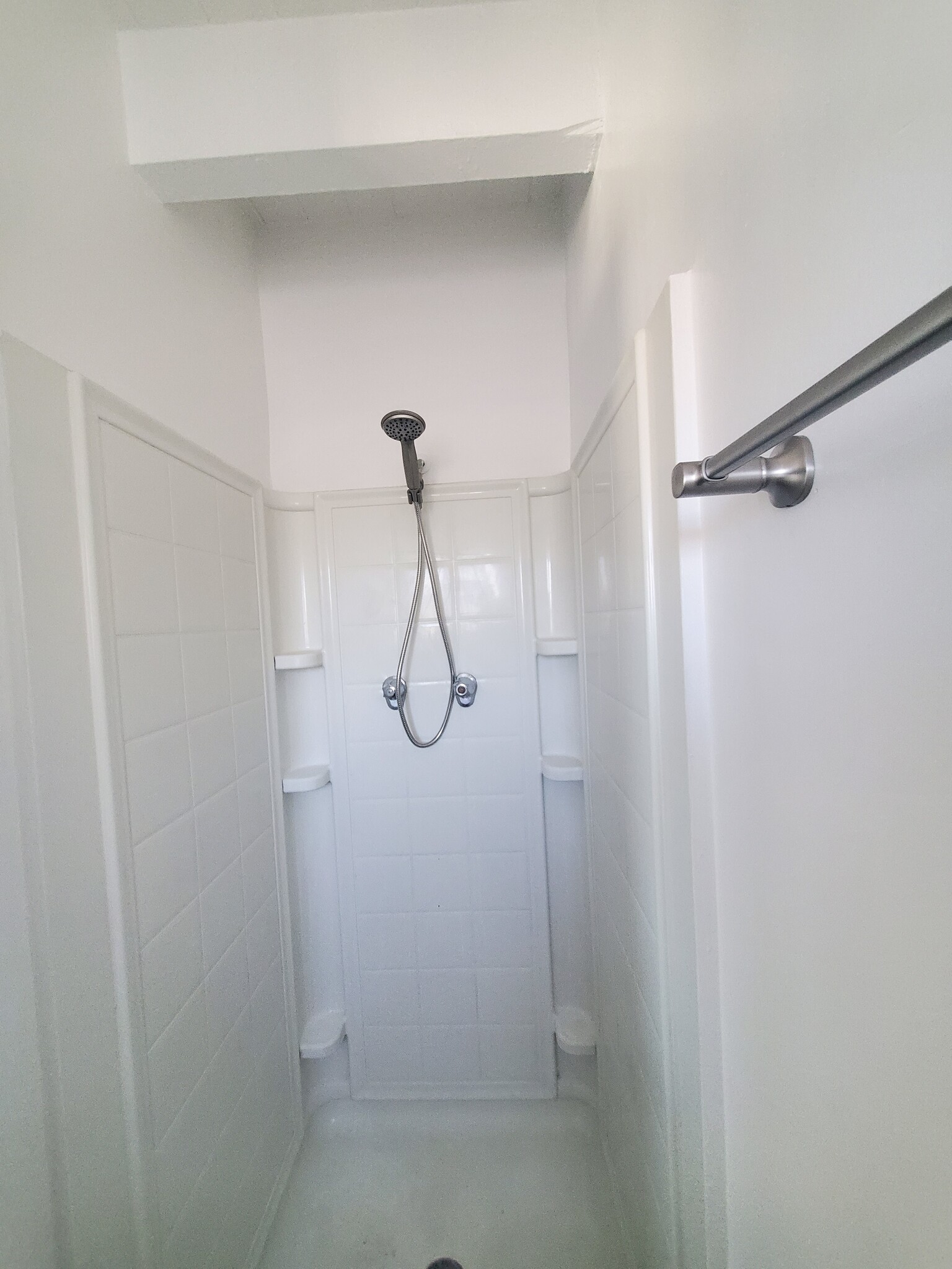 Bathroom shower - 679 E Port Hueneme Rd