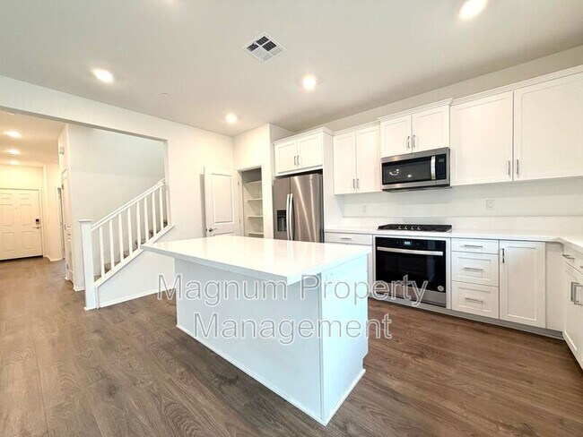 Building Photo - 31356 Sycamore Leaf Dr