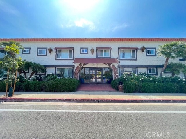 Building Photo - 2115 Placentia Ave