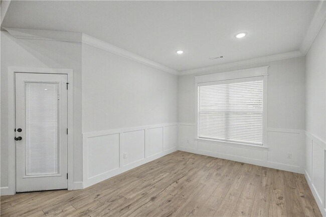 Building Photo - 1701 Cherrie St