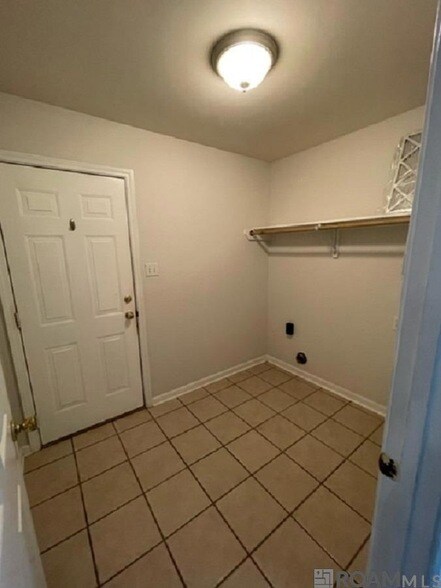 Building Photo - 7646 Quorum Dr