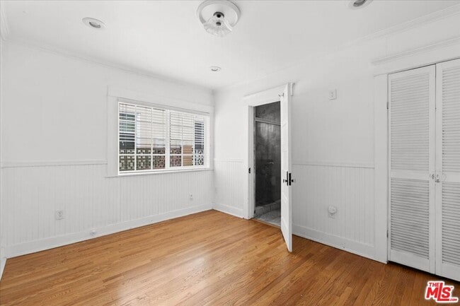 Building Photo - 1018 Havenhurst Dr