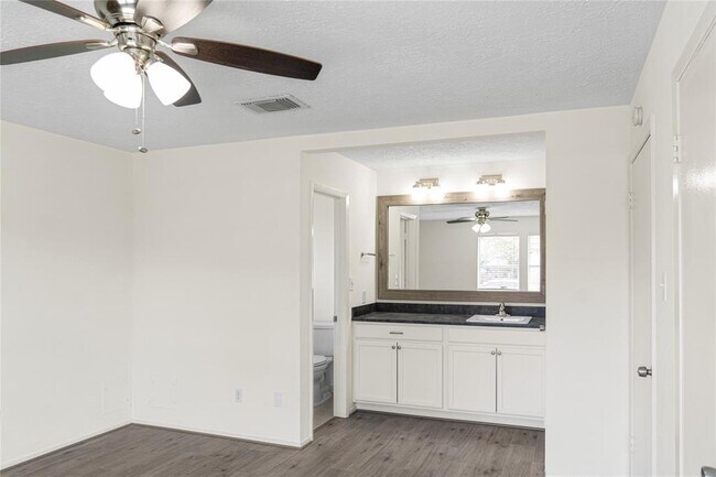 Building Photo - 2507 Harvest Cove