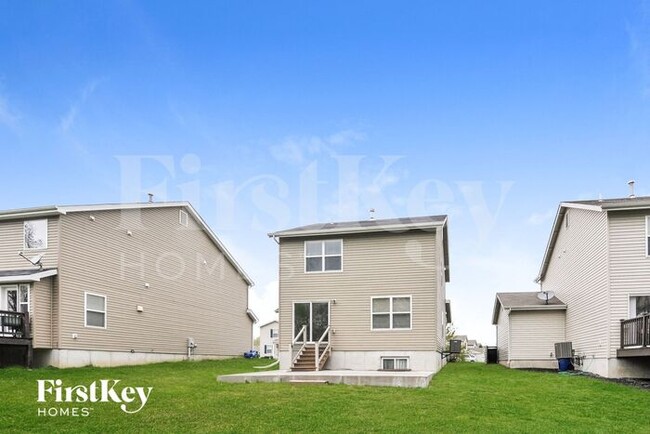 Building Photo - 824 Cadbury Dr
