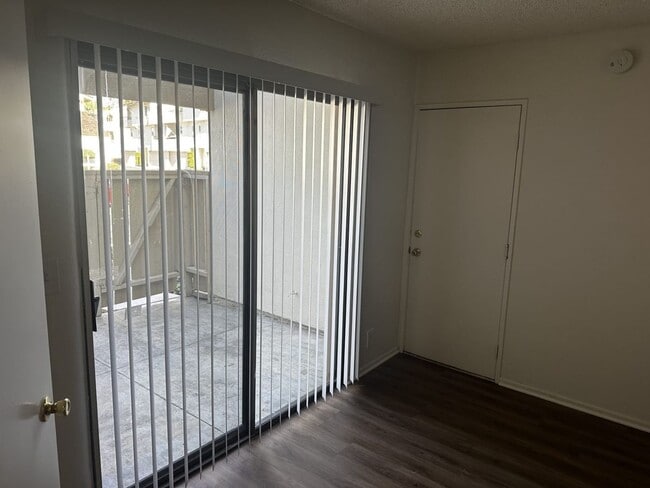 Building Photo - 308 Mountain Ct