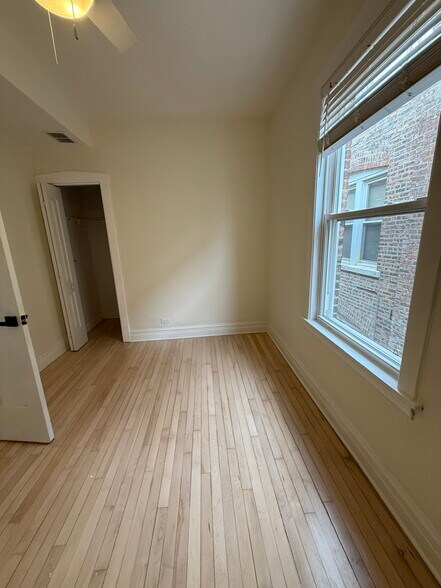 Building Photo - 5232 W Montana St