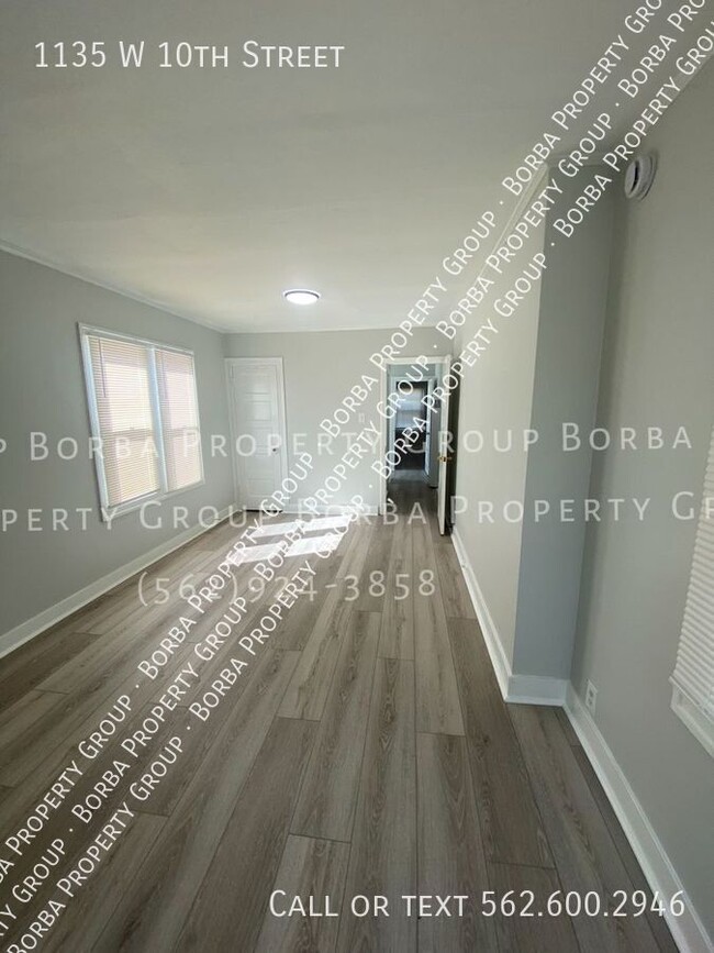 Building Photo - ***STUNNING 2 BEDROOM | I BATH WITH ON-SIT...