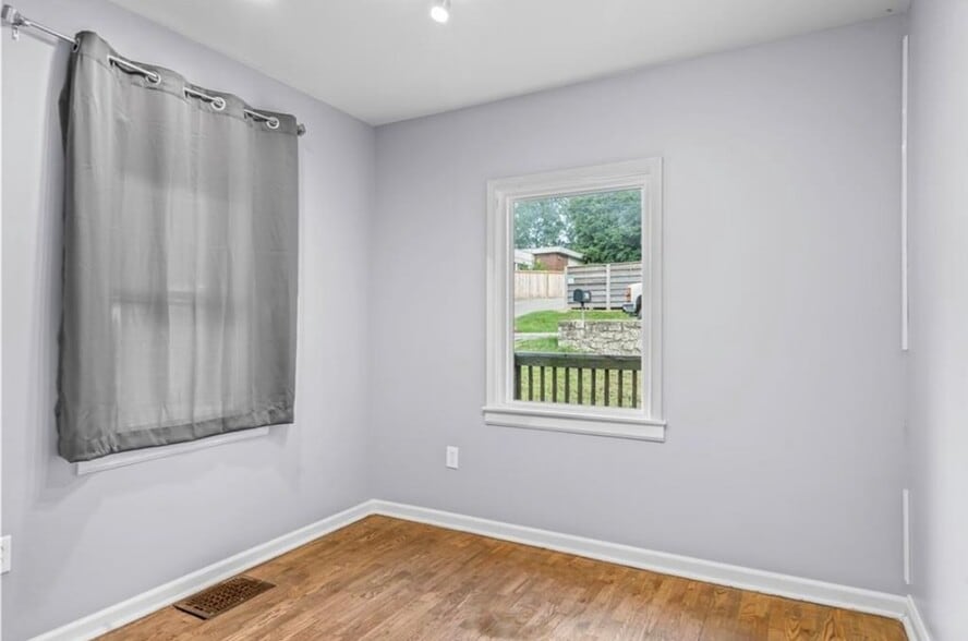 Bedroom 1 - 600 Ridgeview Ave