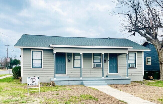 Primary Photo - 1804 Texas Ave