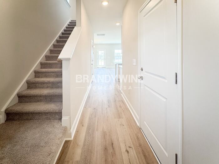Building Photo - 1008 Wildflower Dr