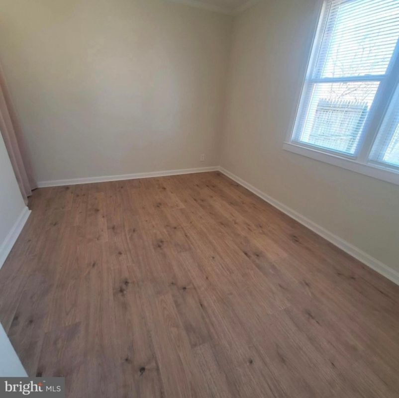 Building Photo - 403 Trenton Ct