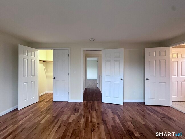 Building Photo - 85 Ivy St