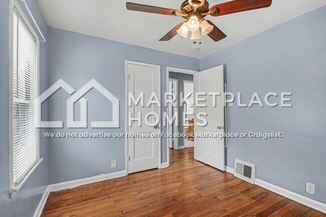 Building Photo - 1130 21st St