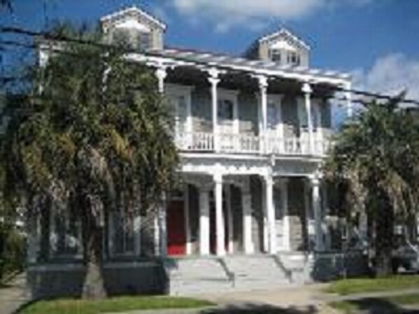 Primary Photo - 4025-4027 Prytania St